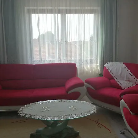 Apartman Andira Una *