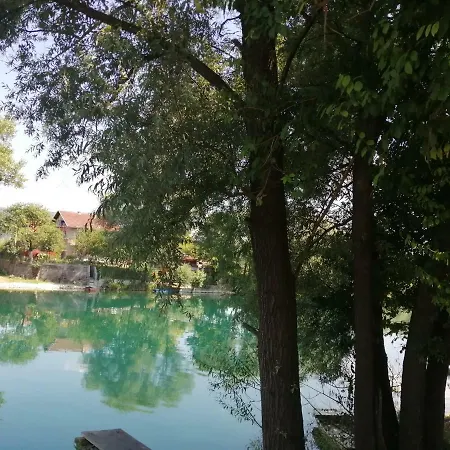 Andira Una * Bihać